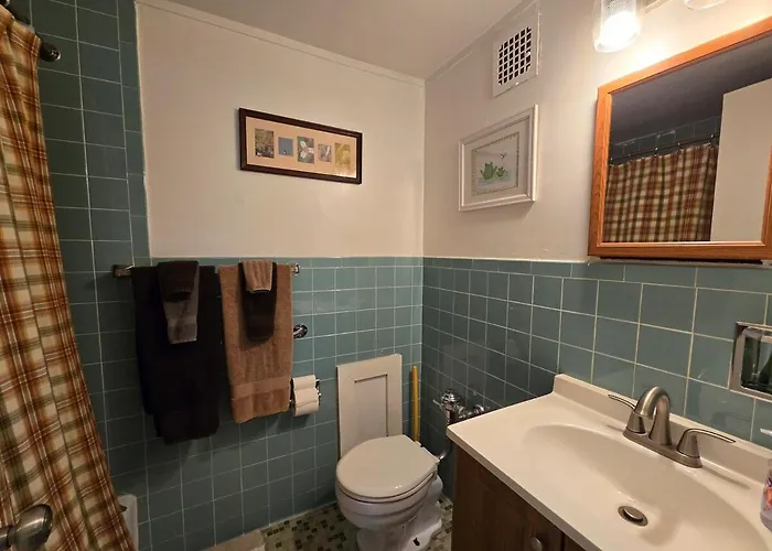 Saranac Lake Studio Apartment