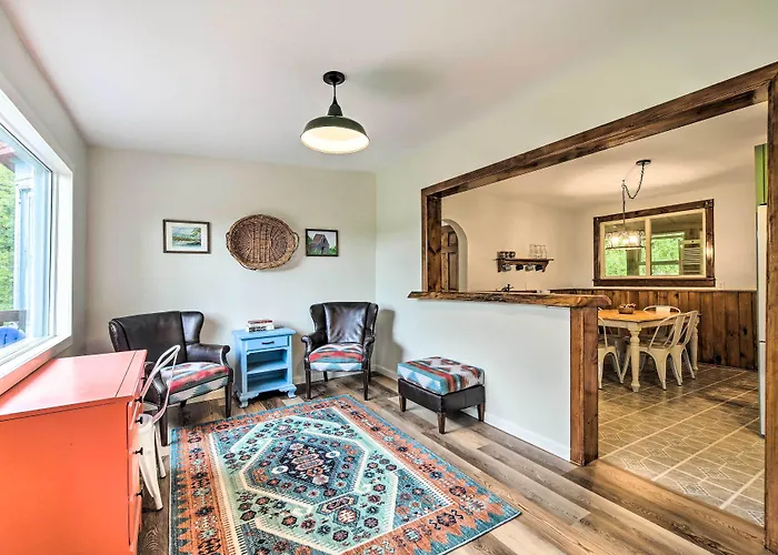 Pet-Friendly Saranac Lake Retreat W/ Deck & Yard
